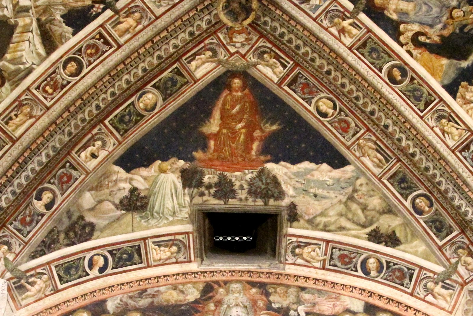 salì al cielo, siede alla destra di Dio Padre onnipotente